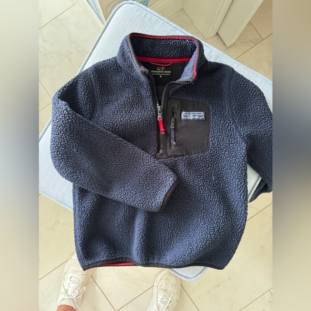 Navy blue fleece vineyard vines, boys size 6